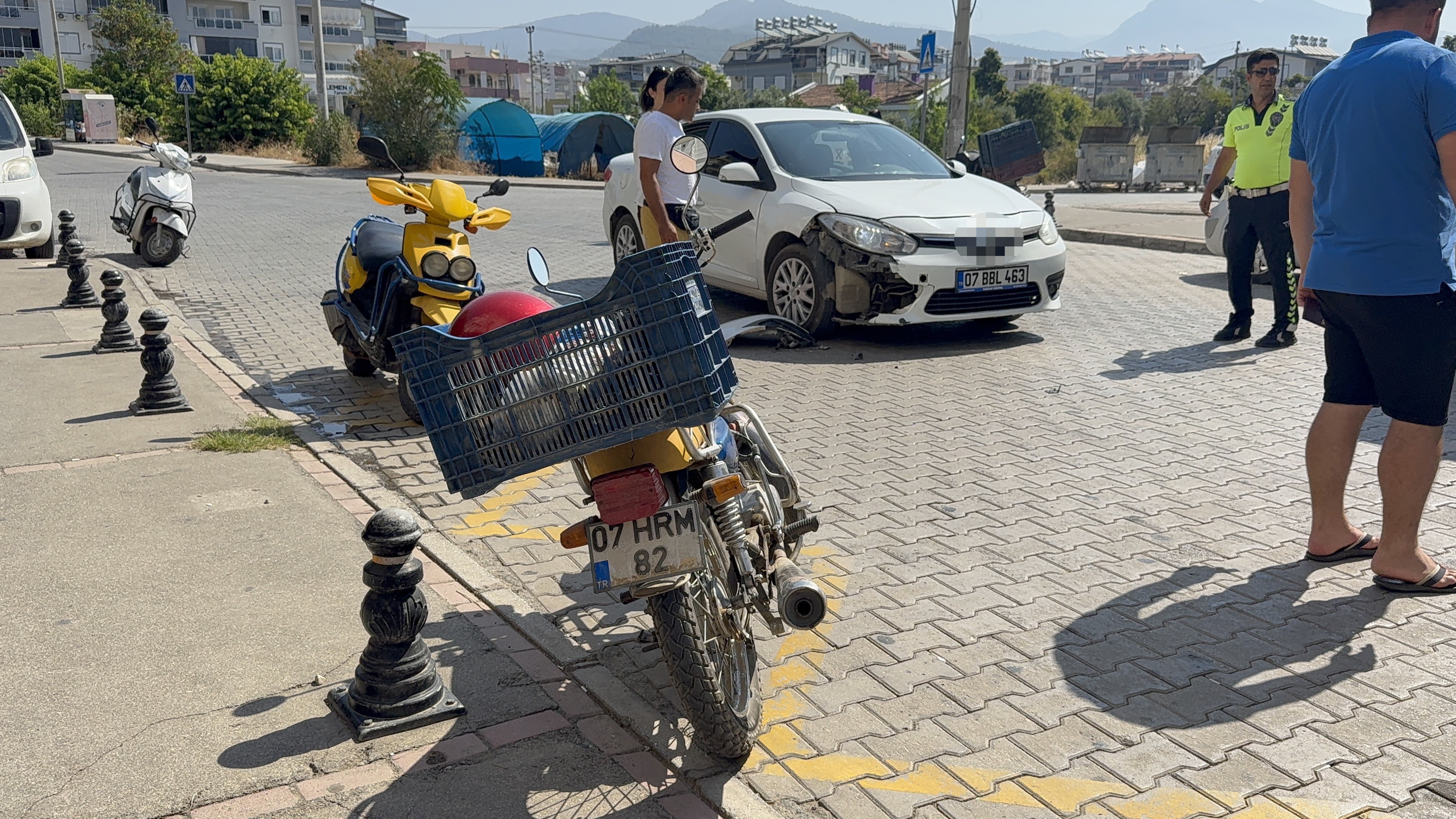 Gazipasadaotomobillemotosikletcarpsiti