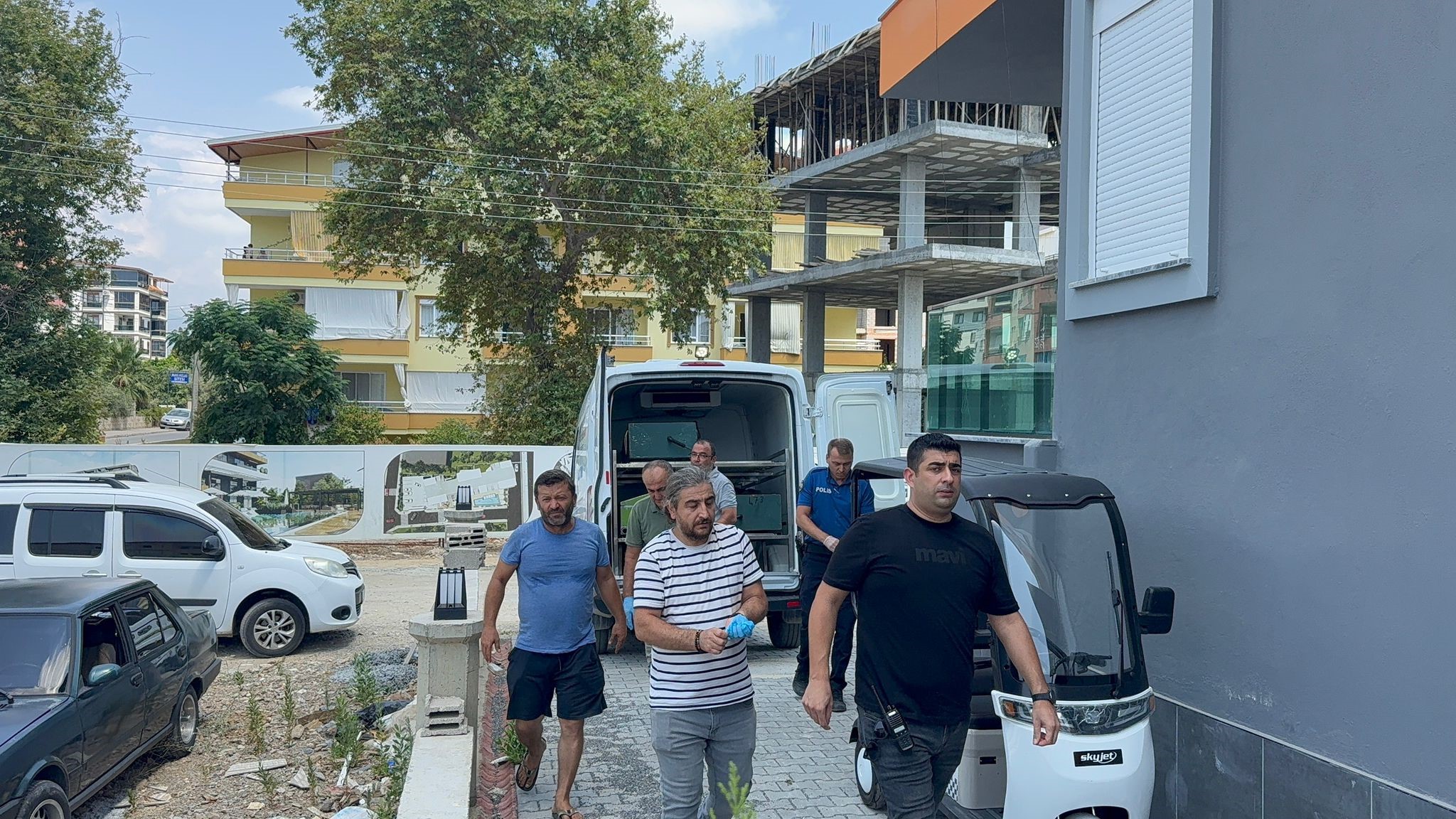 Gazipasayaneyitasinanyasliadamevindeolubulundu