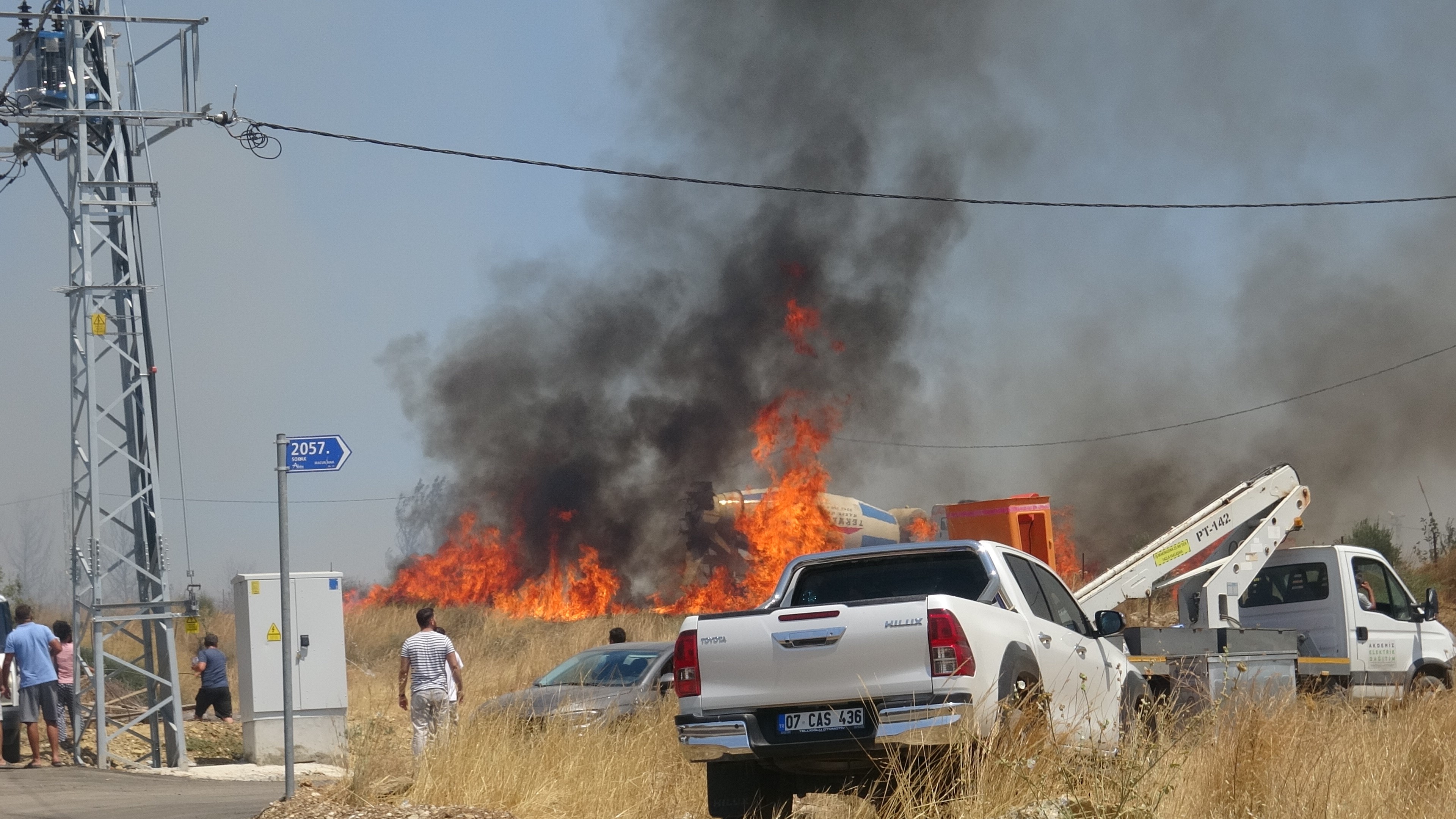 Itfaiyeekipleriuyarmasaydicanindanoluyordu