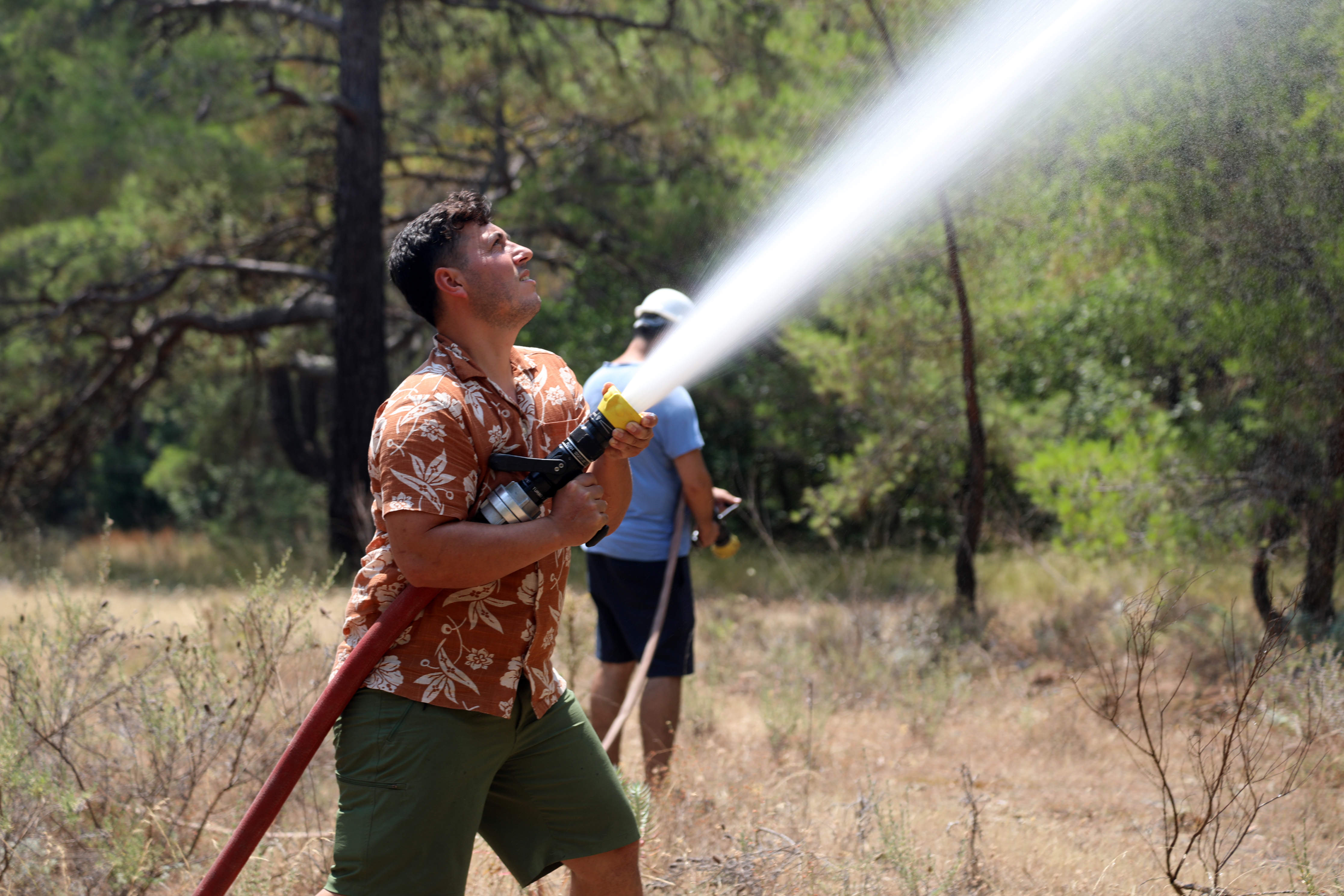 Kemerdearalarindaparatoplayipitfaiyeistasyonukurdular