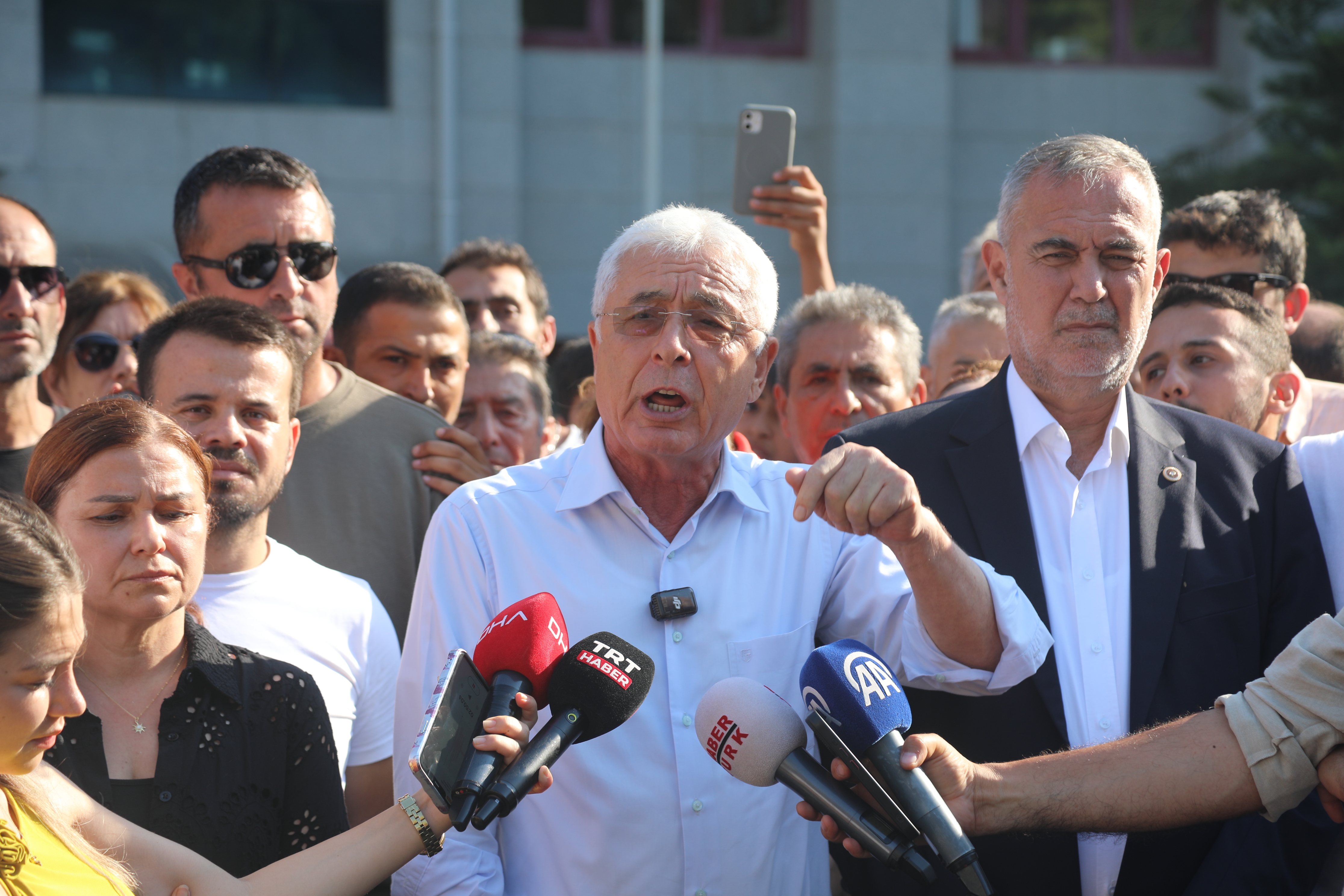 Manavgatbelediyesioperasyonu19Kisitutuklandi