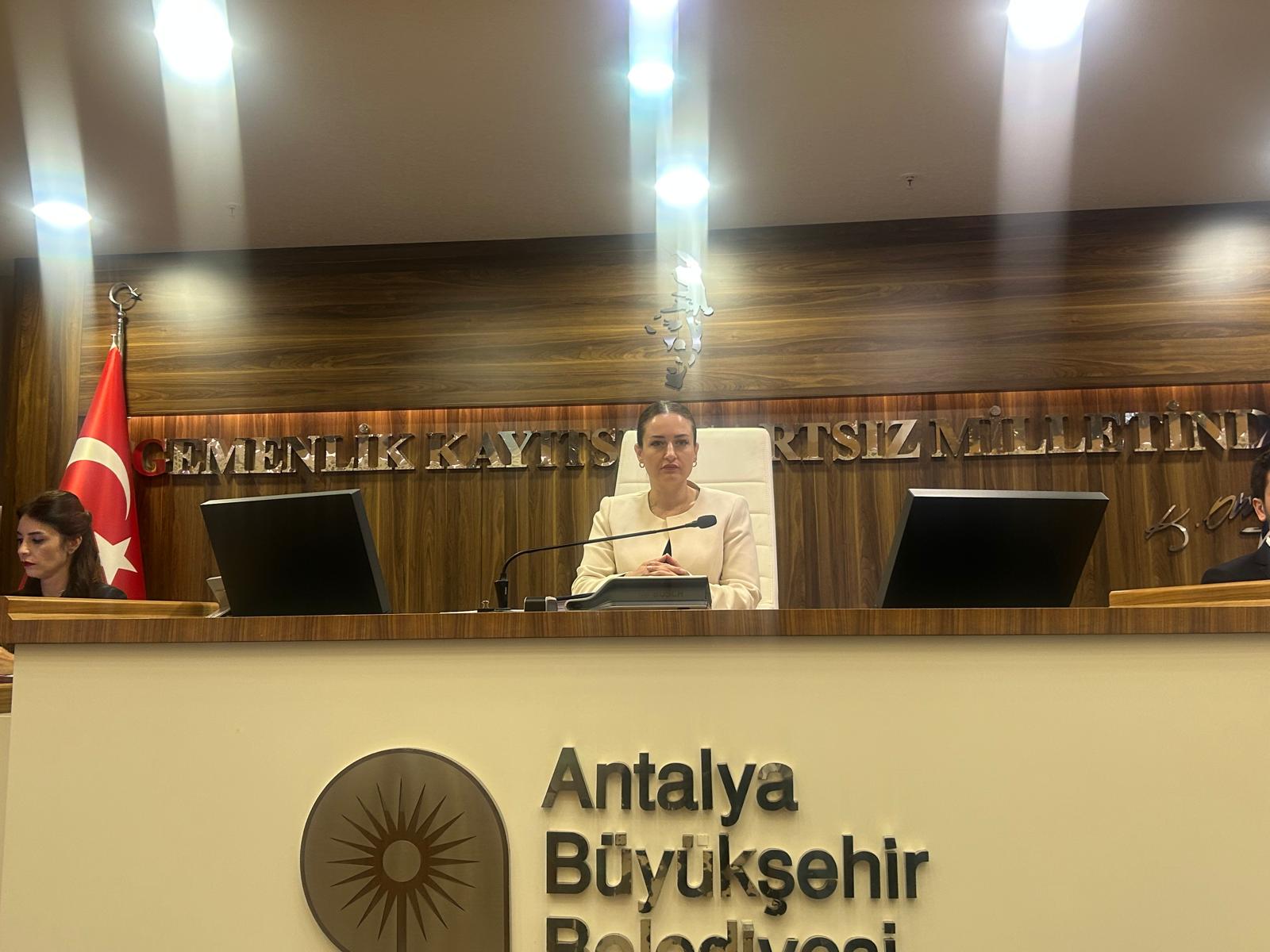 Meclisteiptaldevprojelerhurdayadondu