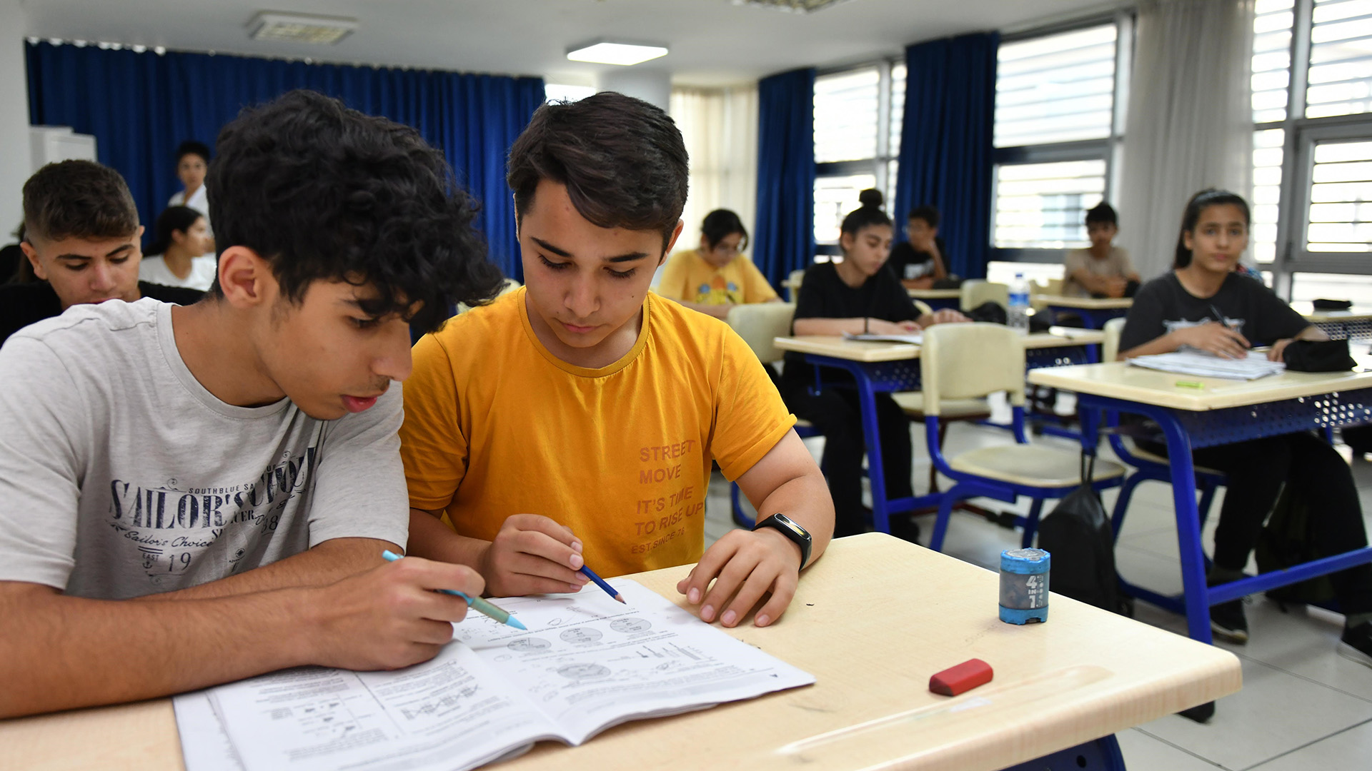 Muratpasadan140Ogrencilgsdebasariyaimzaattı