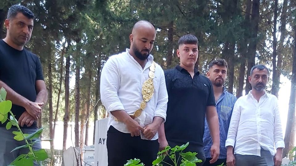 Orhanokuludanzvefatedenarkadasinaanlamliziyaret2