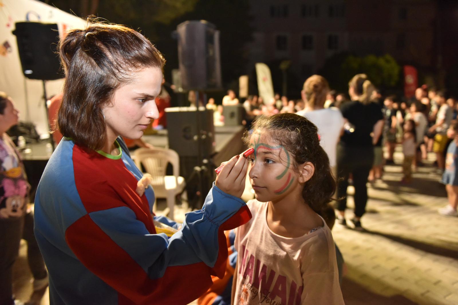 Ozgurluk Mahallesi, Sanatla Costu 5