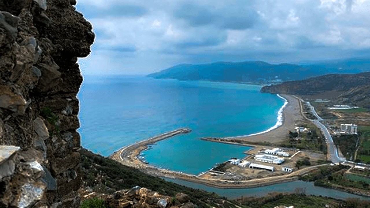 Selinustarihintozluraflarindangunyuzunecikiyor