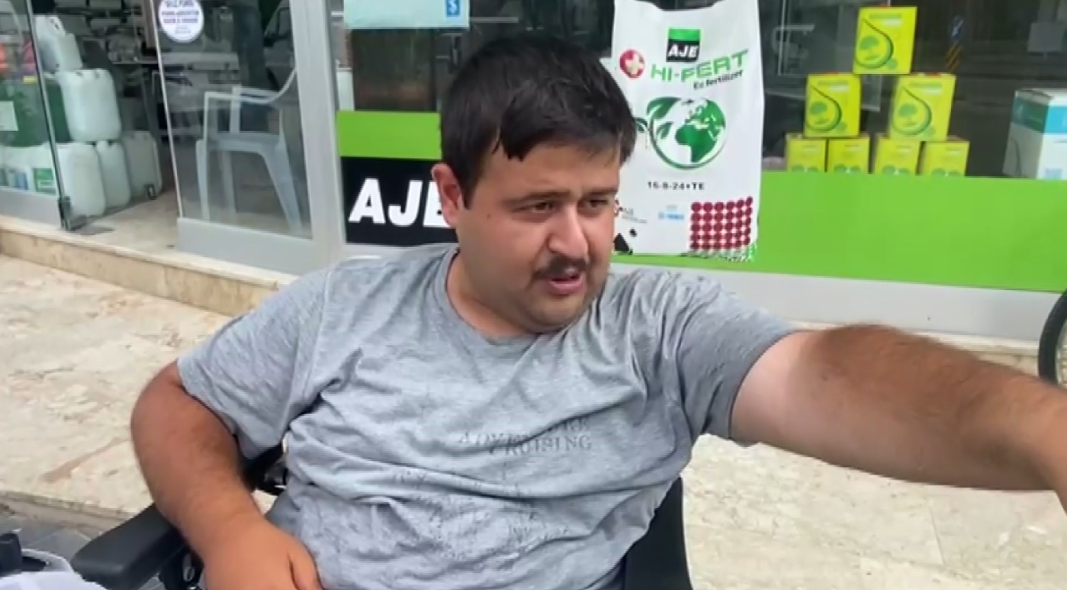 Seriktemotosikletvebisikletcarpisti