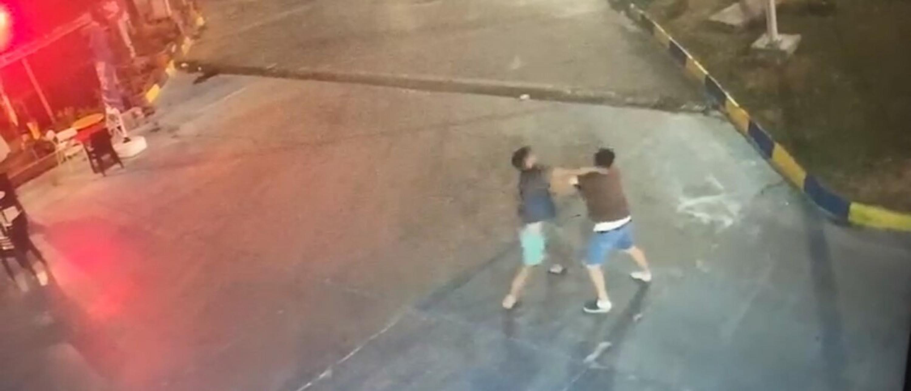 Sigaravermeyencalısanıbıcakladı