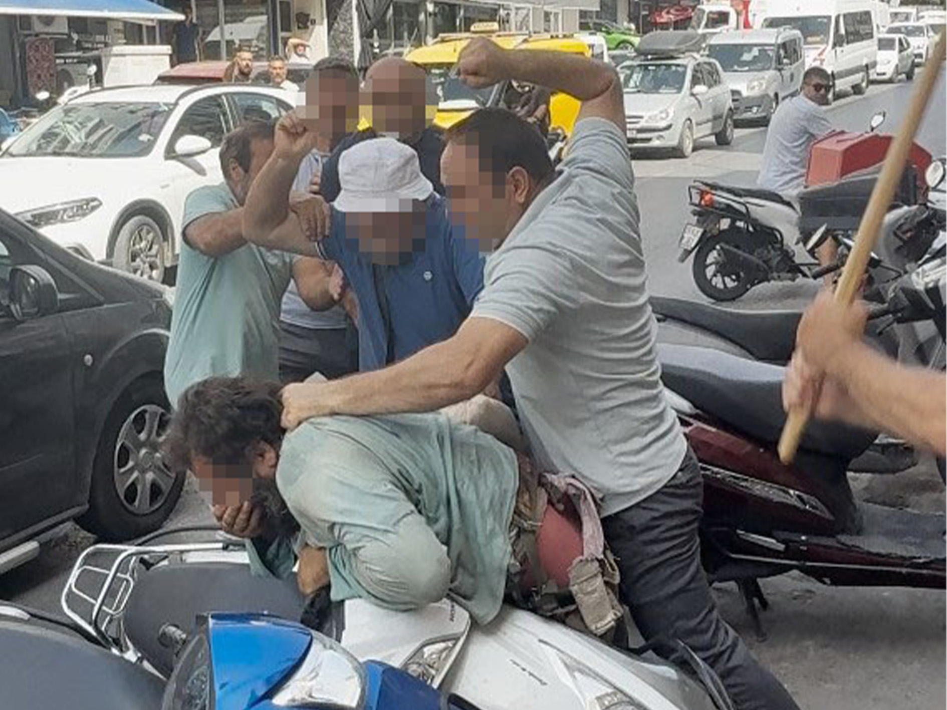 Sokakortasindameydandayagicaninizorkurtardi