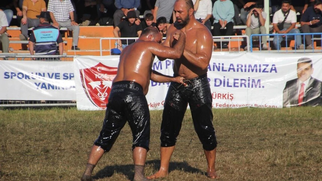 3Kusakpehlivansoyundangelenaligurbuzkimdir