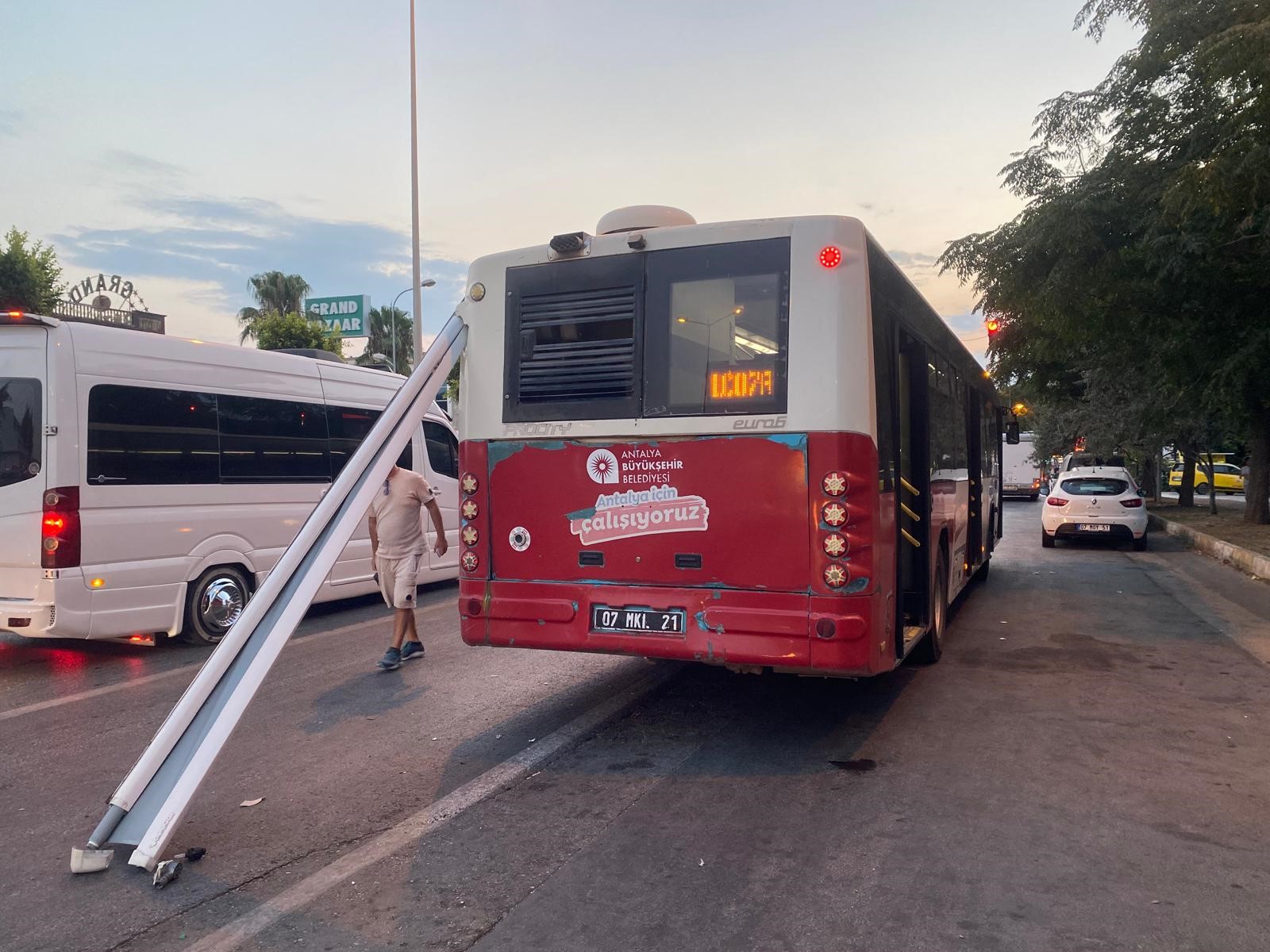 Aksudafaciaotobusedtentesaplandi