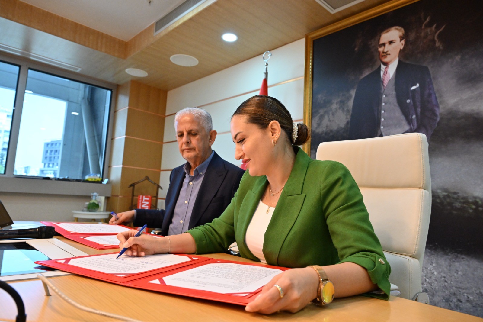 Antalyabuyuksehirbelediyesidenizlerikorumaaltınaaldı