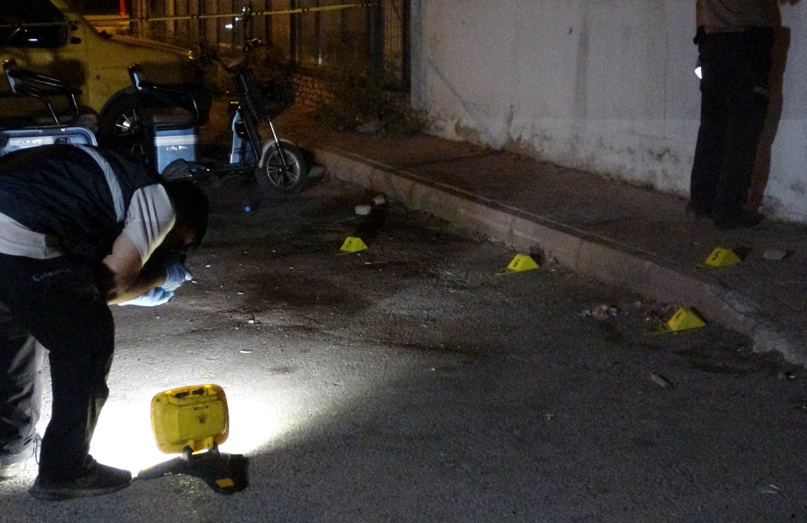 Antalyadasilahlisaldiri1Yarali