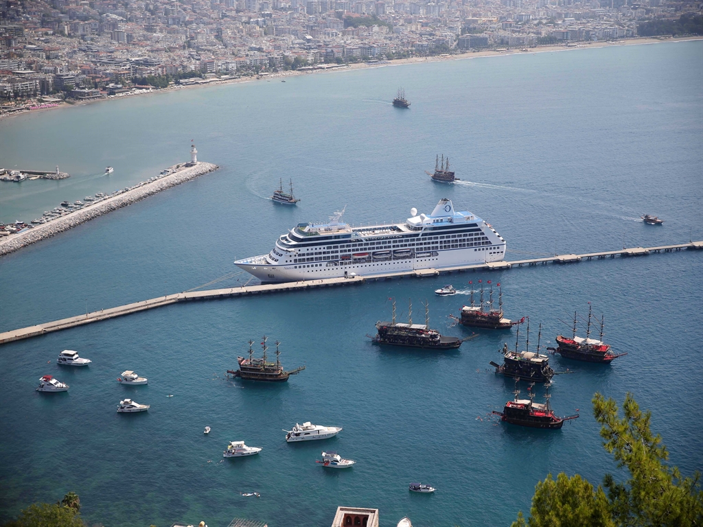 Antalyakruvaziyerturizmi