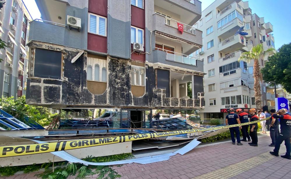 Antalyalilarcokmesesineuyandiekiplerarastiriyor