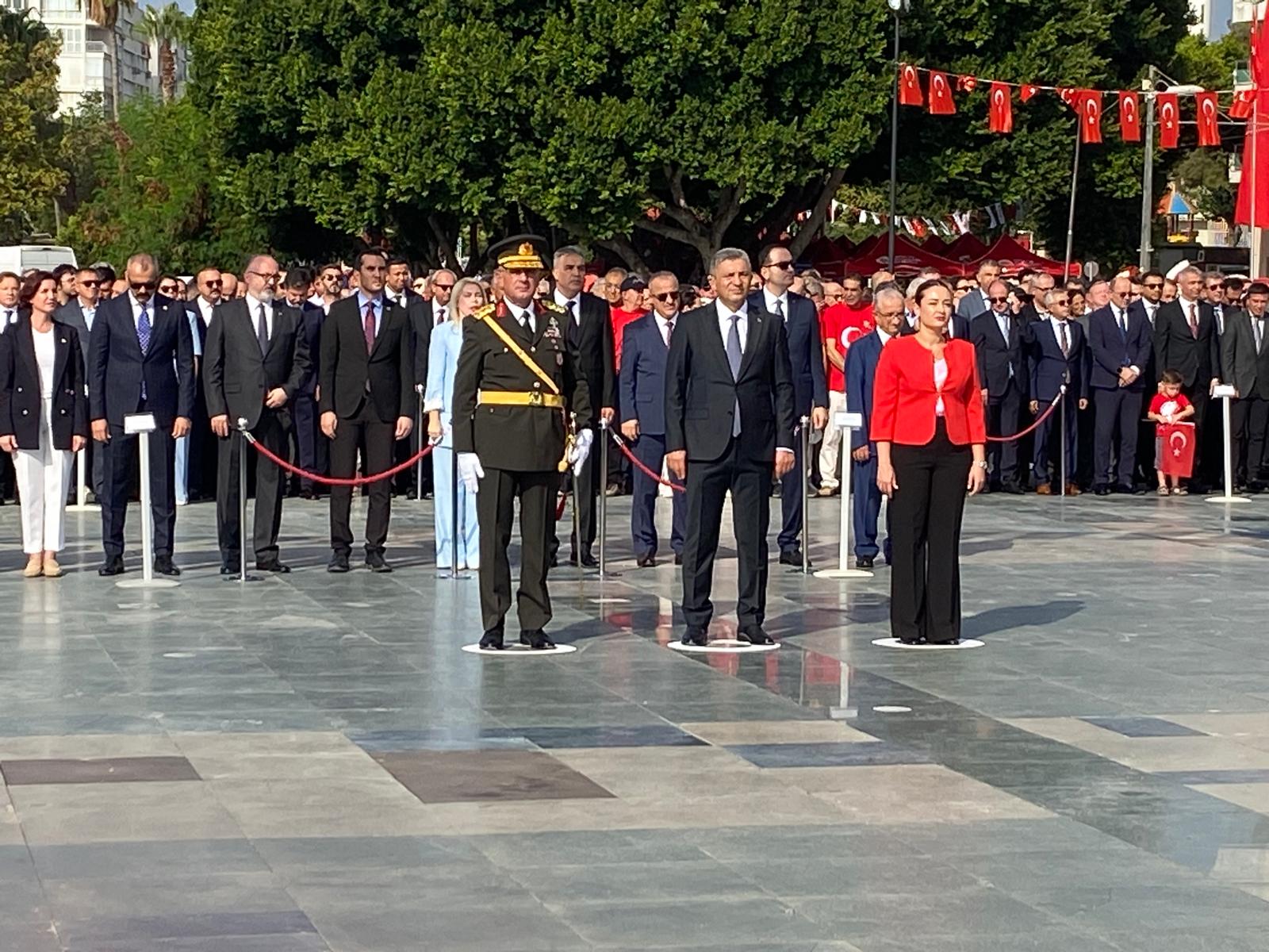 Antalyazaferbayramınıkutladı