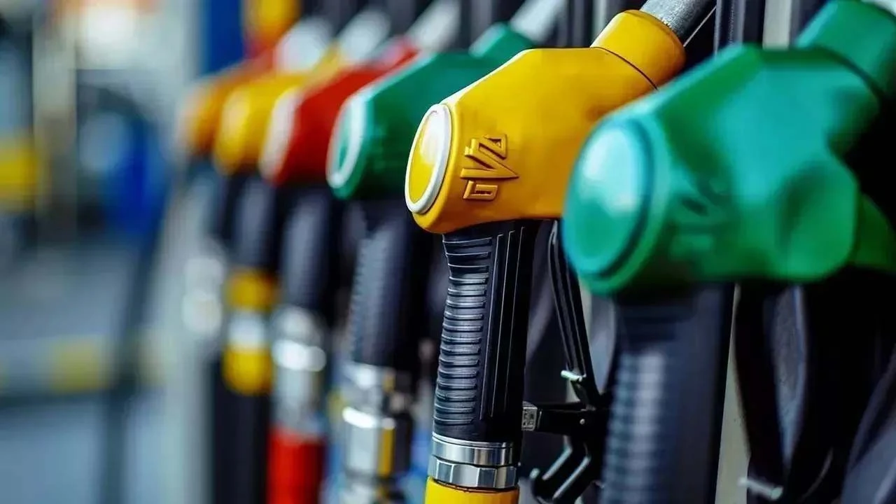 Aracsahipleriniuzecekhaberbenzinvemotorinezamgeldi