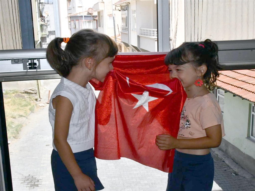 Bayragibalkonaastilar