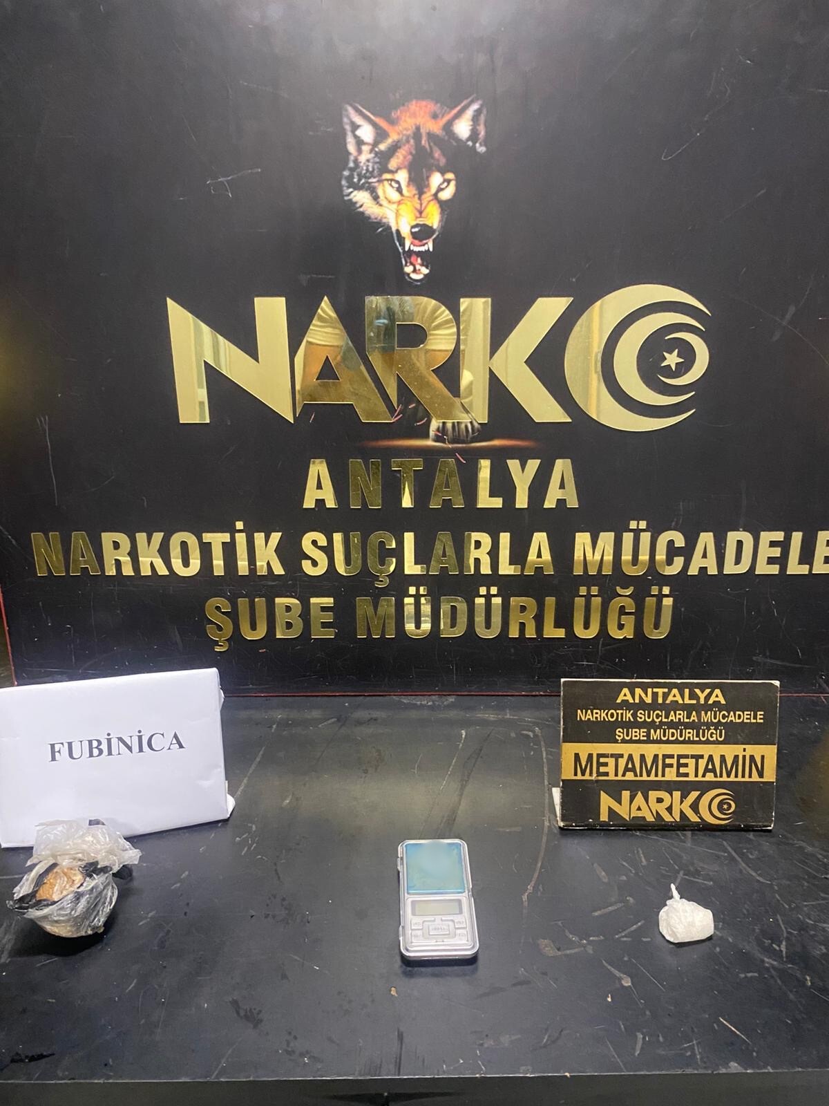 Ekipleryasaklimaddetacirlerinegozactirmiyor