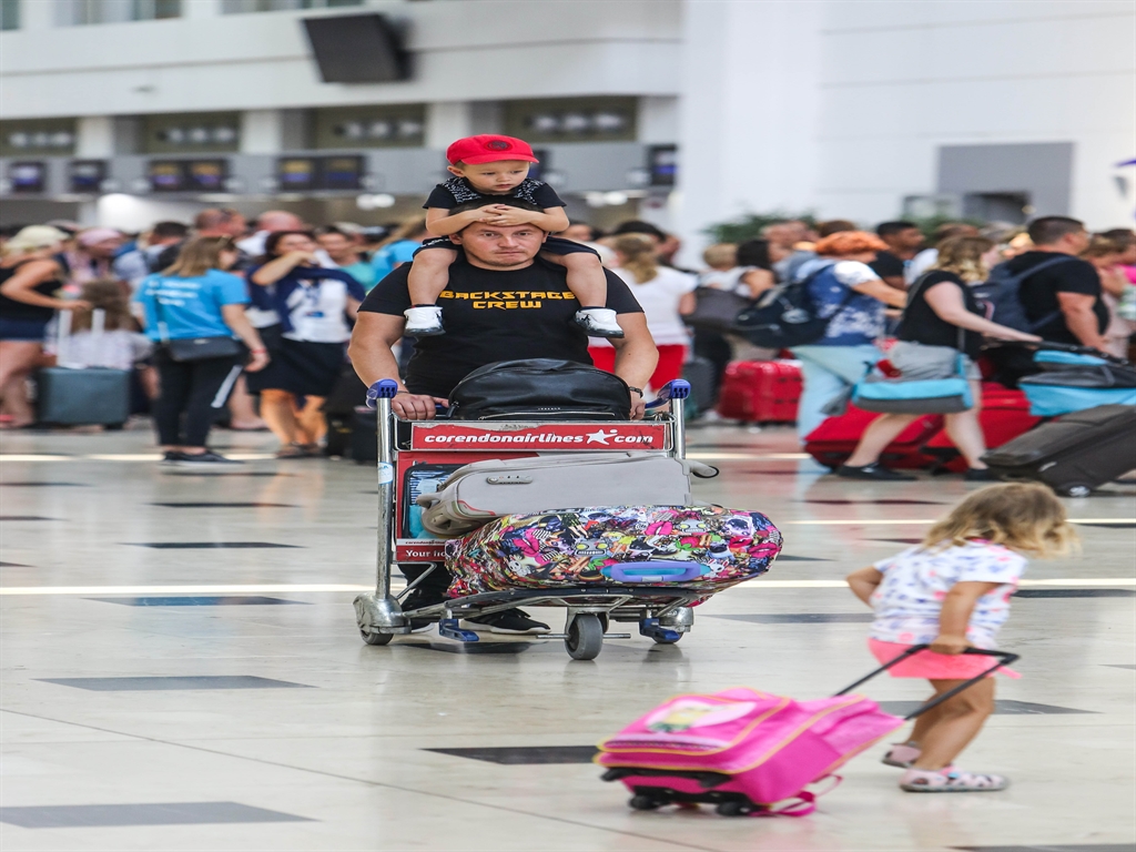 Havalimaniziyaretcisayisi