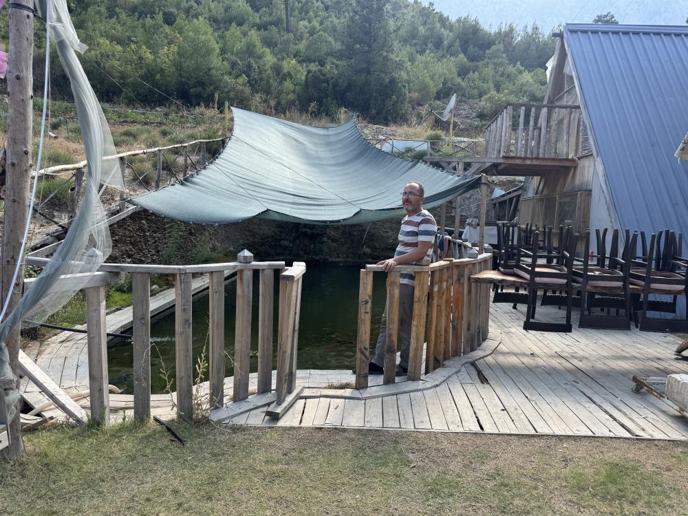 Havuzuakvaryumacevirdibalikladoldurdu