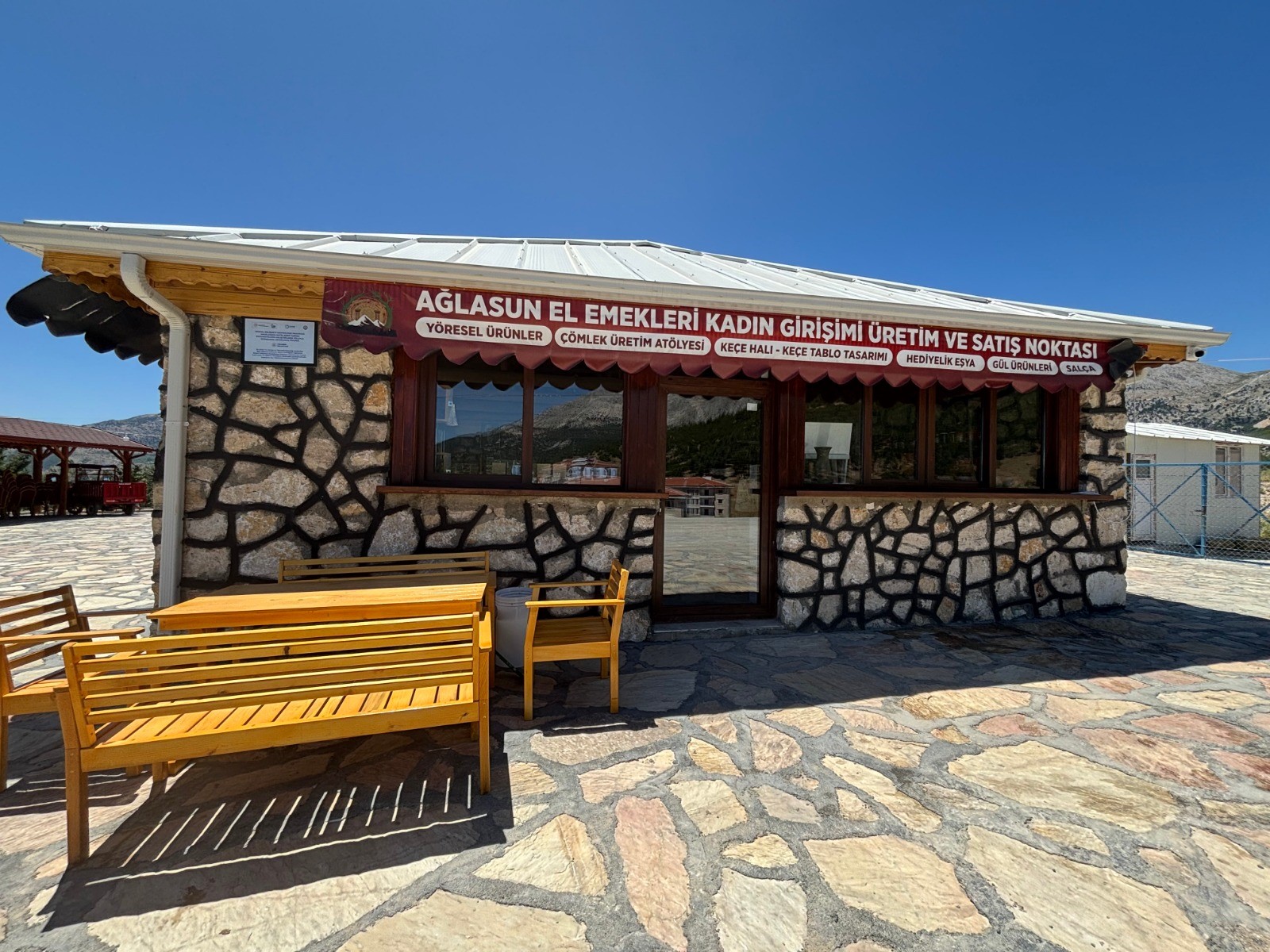 Kadinlarayeniistihdamalani