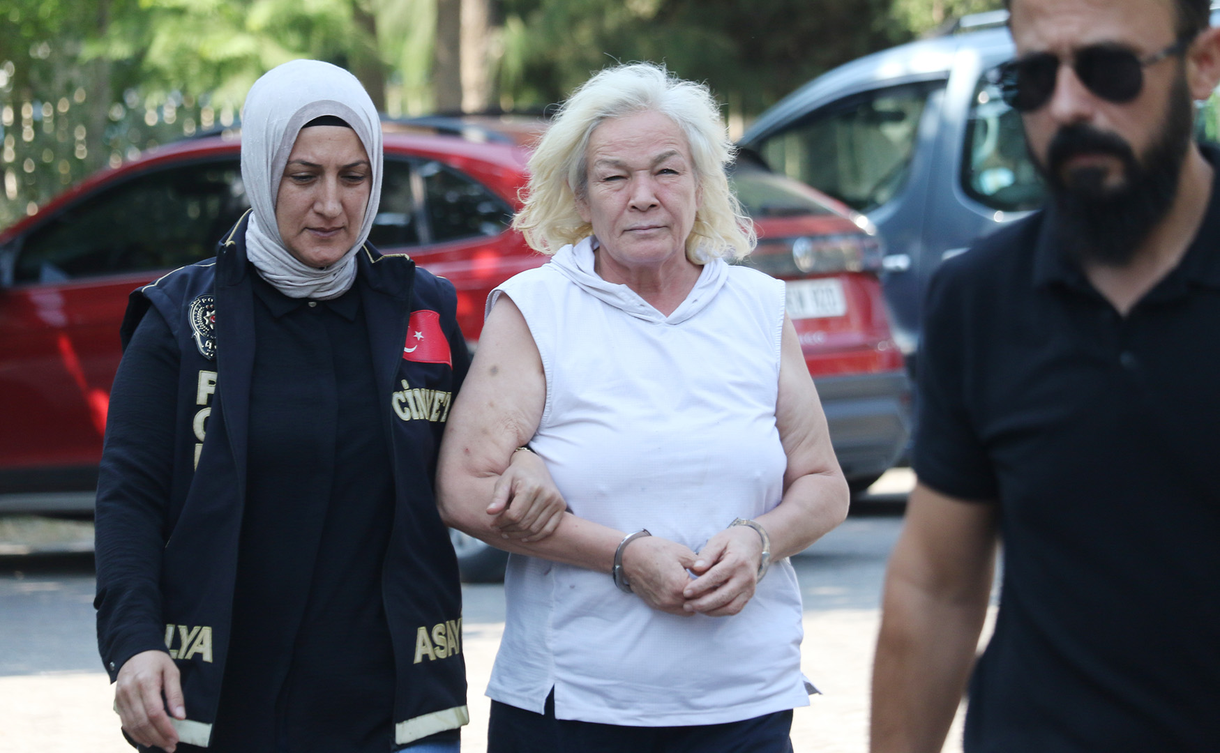 Kavgakanlibittiadambicaklandiesitutuklandi