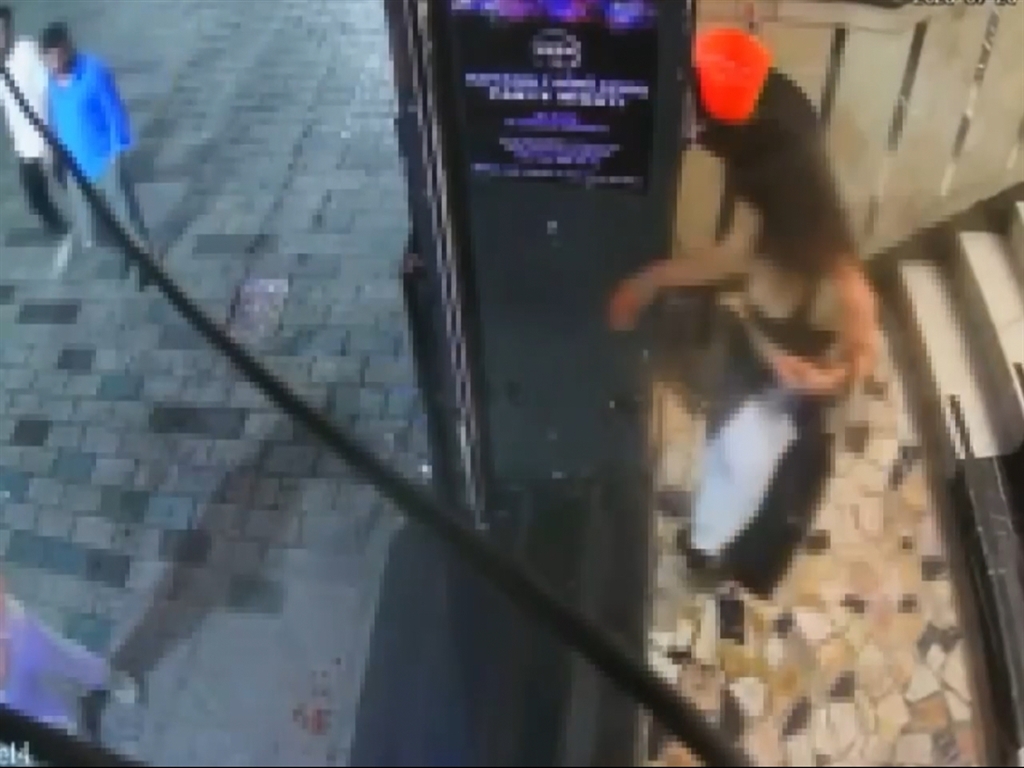 Kiskanclikkrizinegirdi