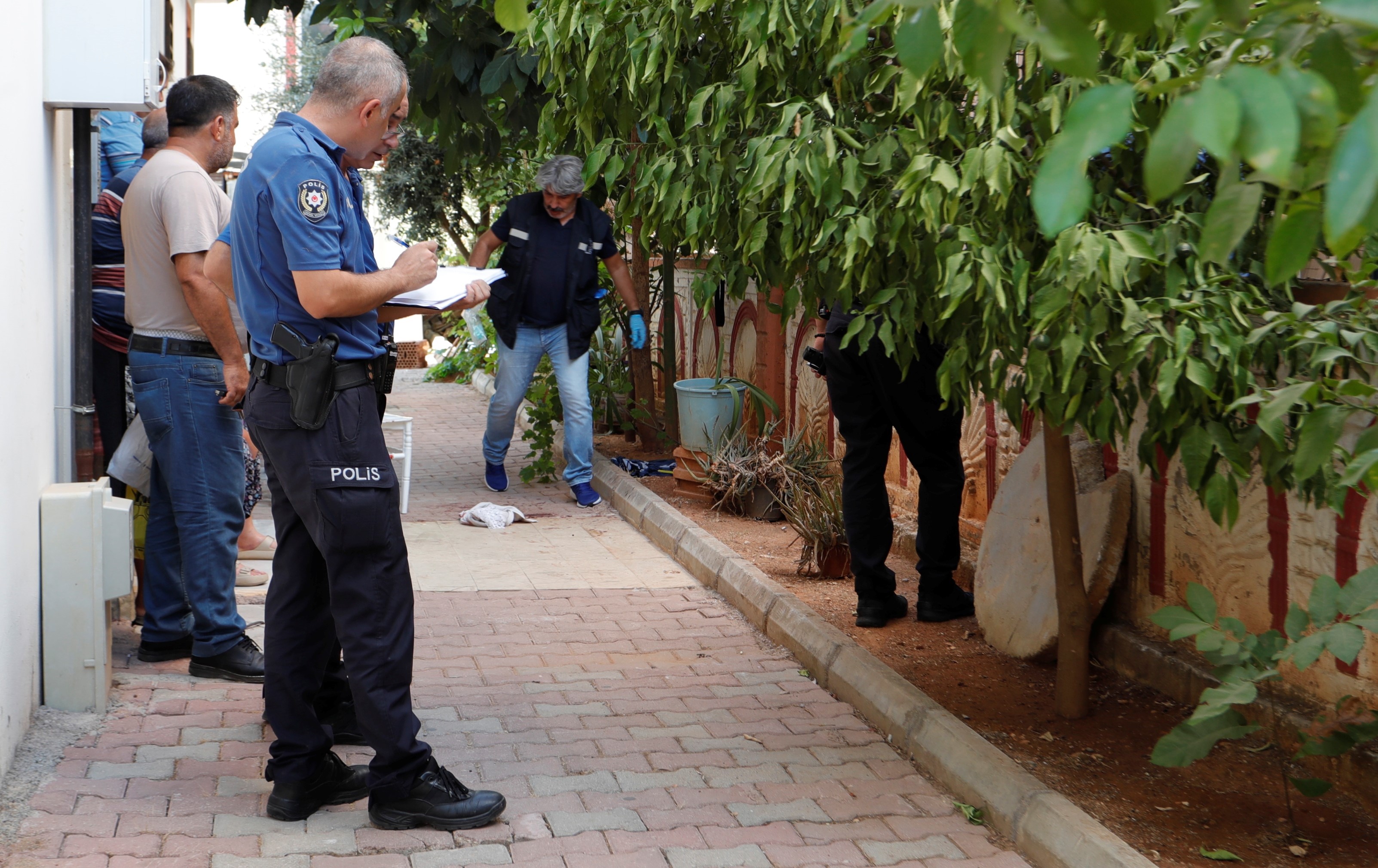 Krokuncsaldirieskiesinivesevgilisinibicakladi