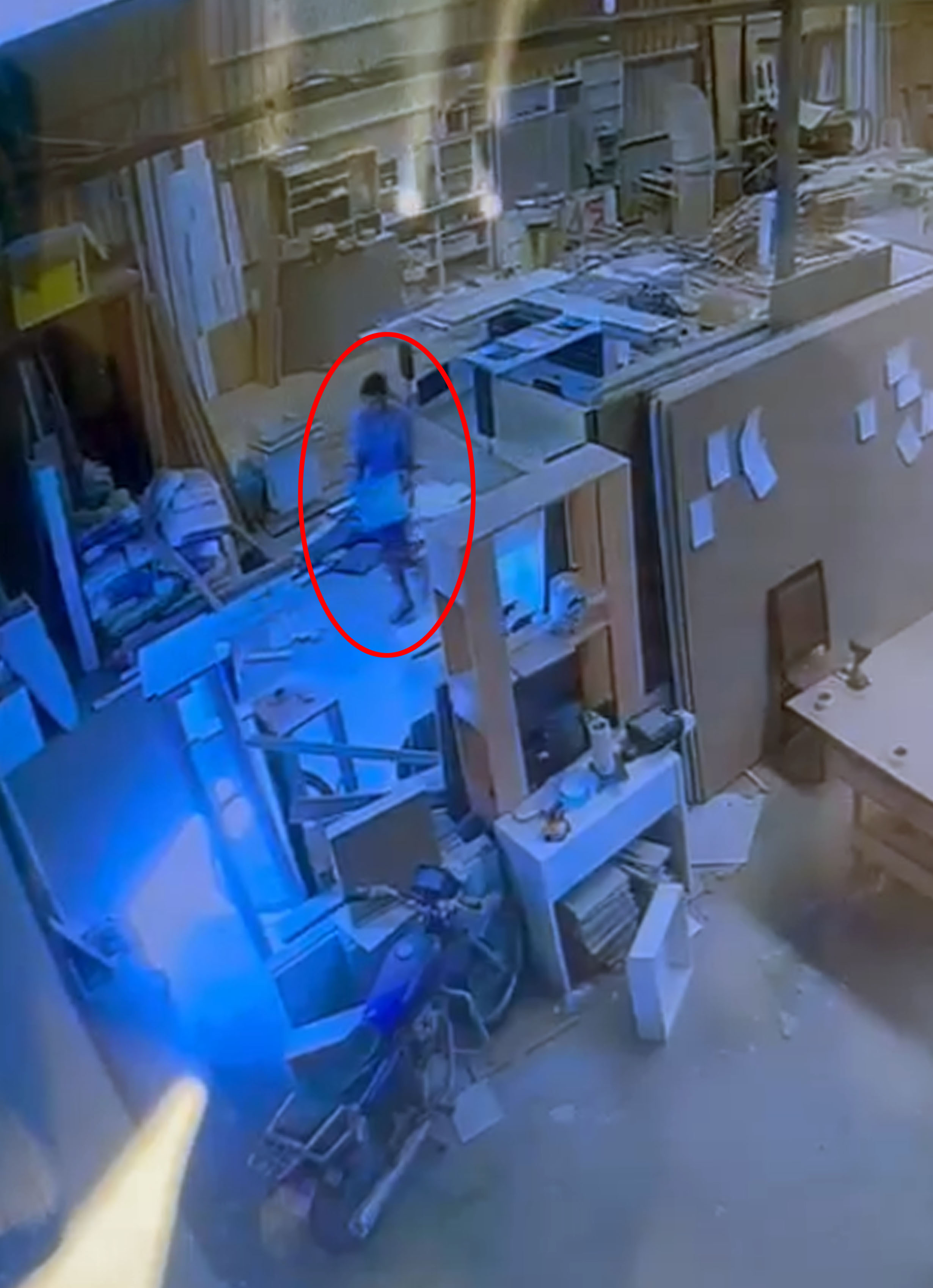 Mobilyaatolyesininkundaklandigianlarkamerada