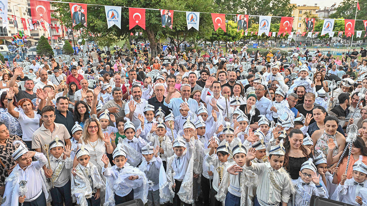 Muratpasabelediyesigelenekselsunnetsoleni