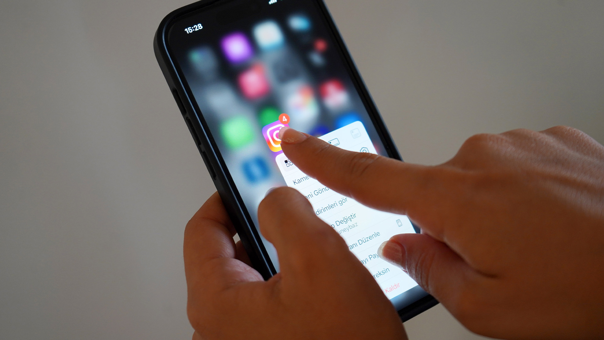 Sosyalmedyahaberciligindetehlikecanlariuzmanlaruyardi