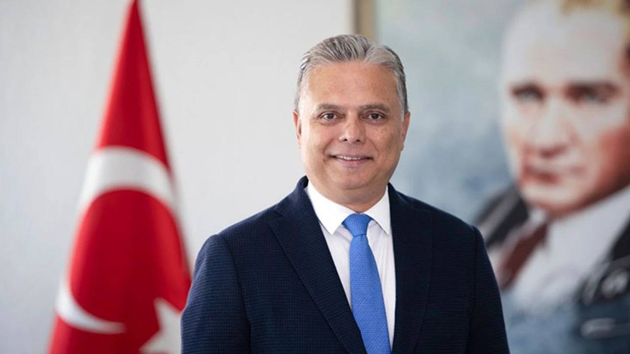 Umıtuysalkımdırhayatıvekariyeri