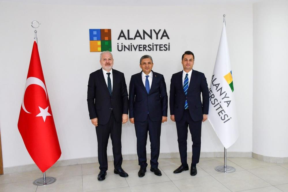 Valisahinacikladiakdenizuniversitesindegucluadimlar