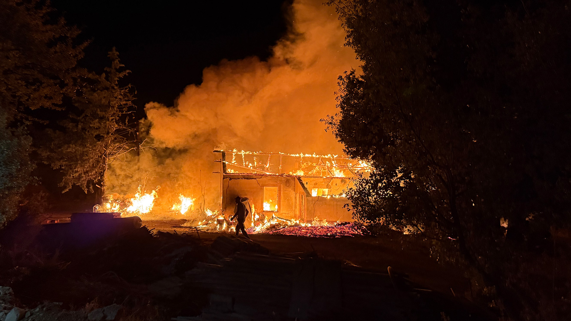 Yanginamudaheleetmekisterkencanindanoluyordu