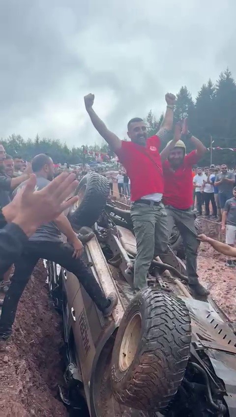 Yurekleriagzagetirenyarıs