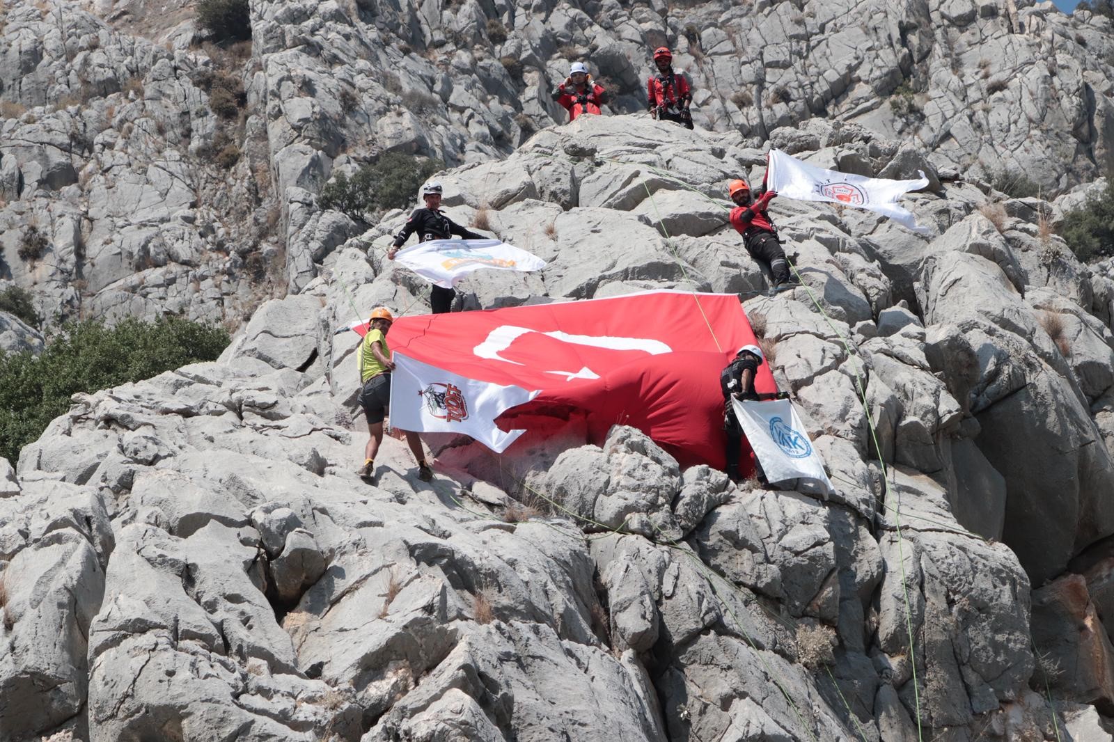 Zaferbayramicoskusuantalyada