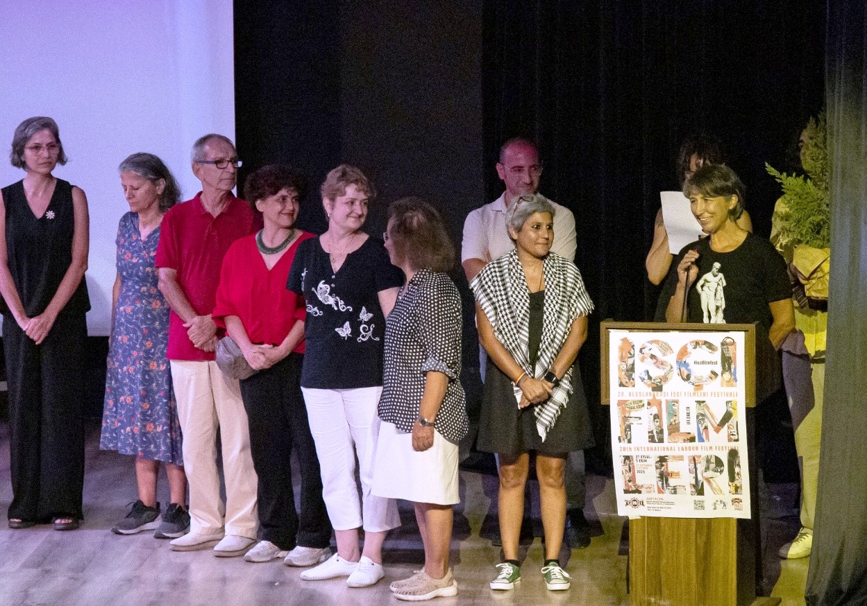 20Iscifilmlerifestivaliantalyadasanatseverlerlebirarayageldi