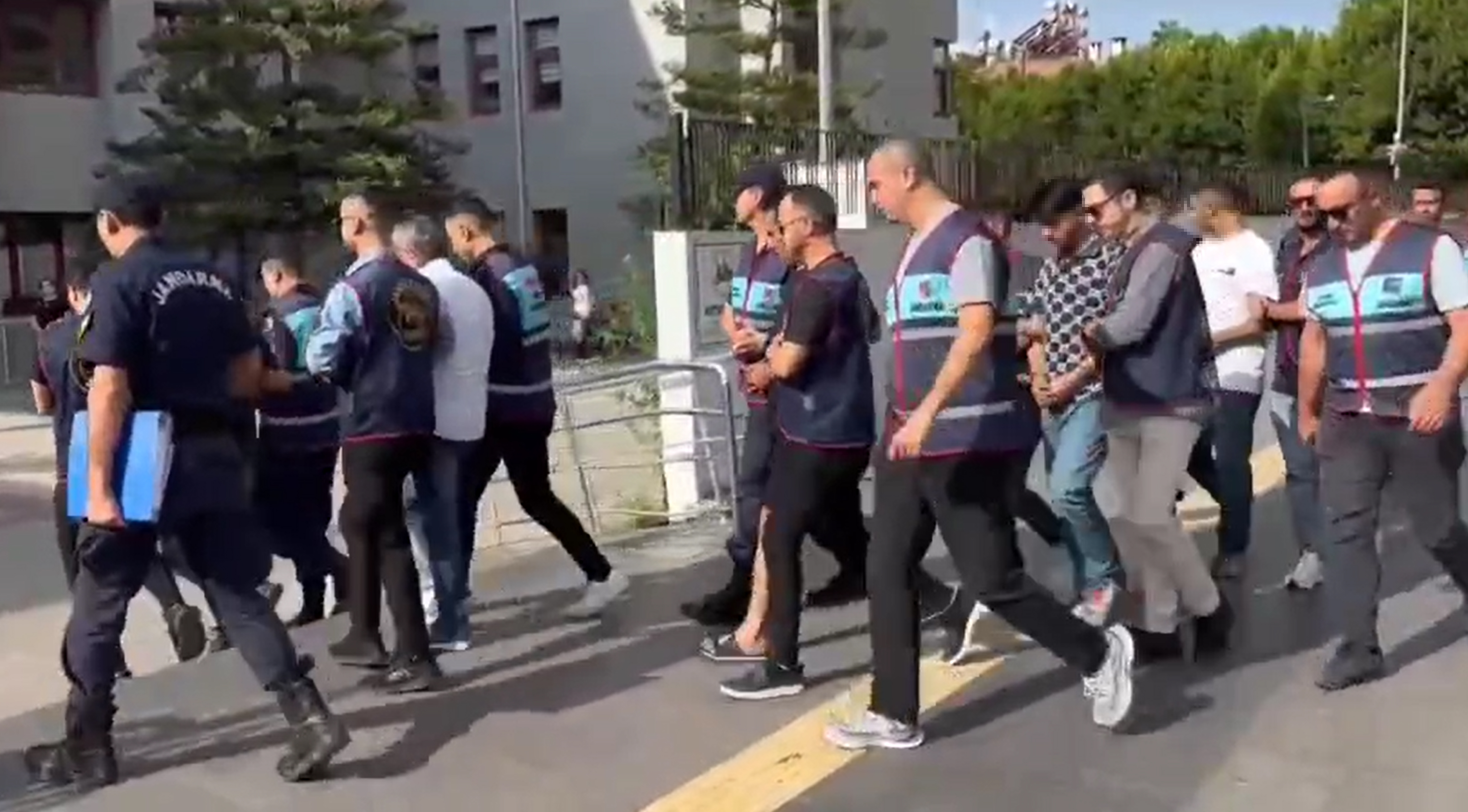 5Supheliden3Ututuklandi