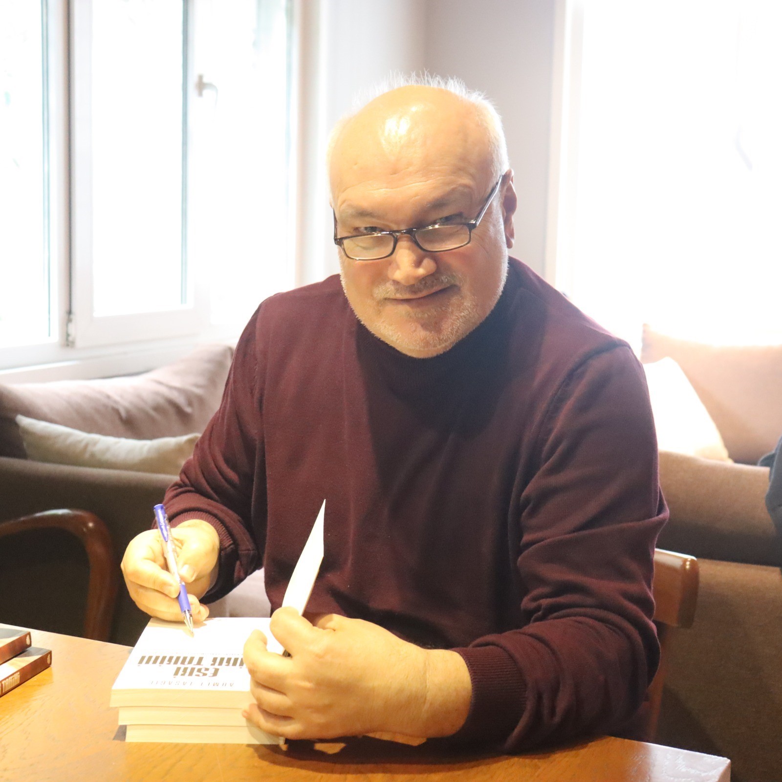 7.Kitapfuarimeraklilarinibekliyor