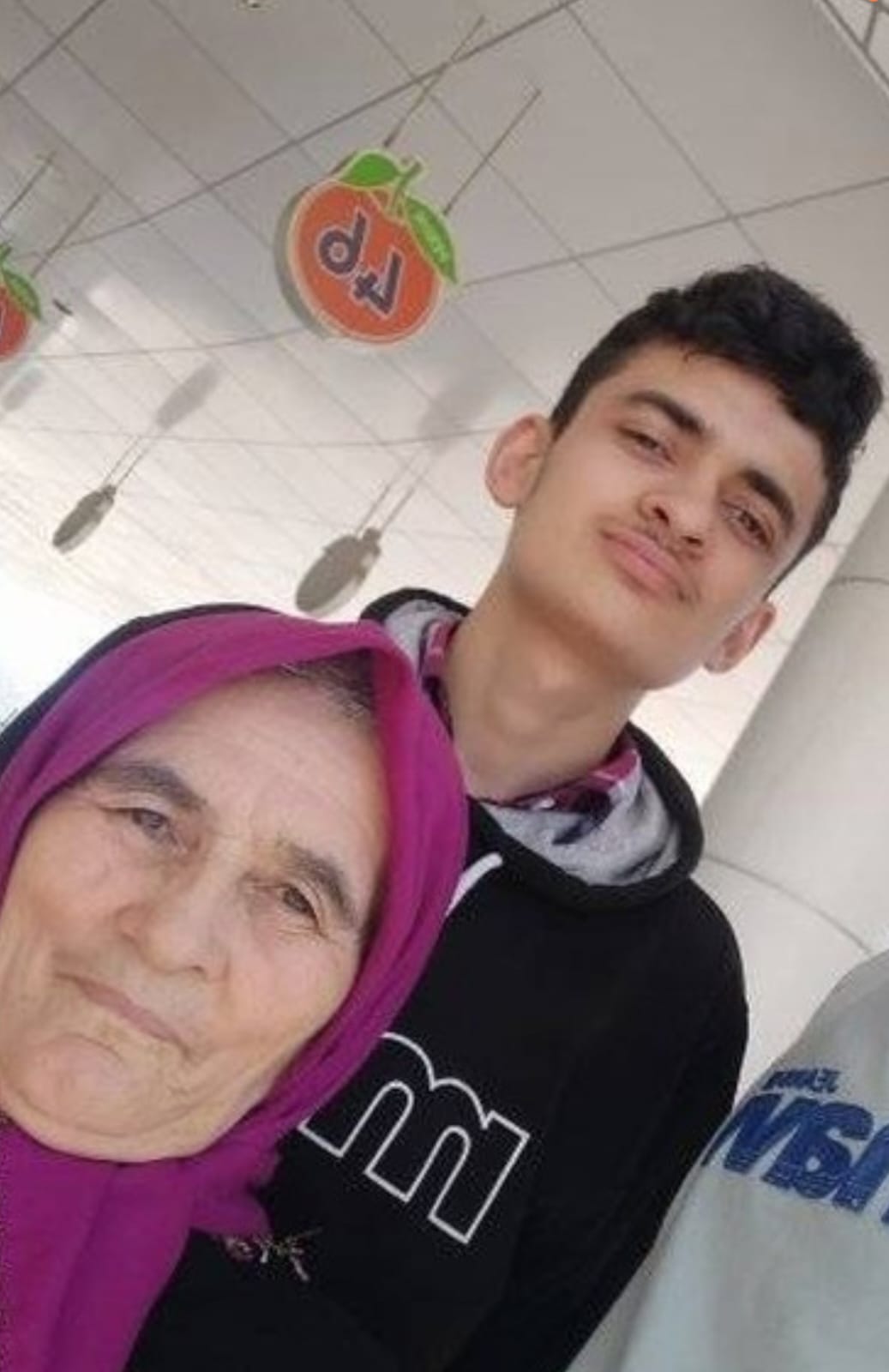 Ahsap Evde Cikan Yanginda Babaanne Ile T 935140 277656 (1)