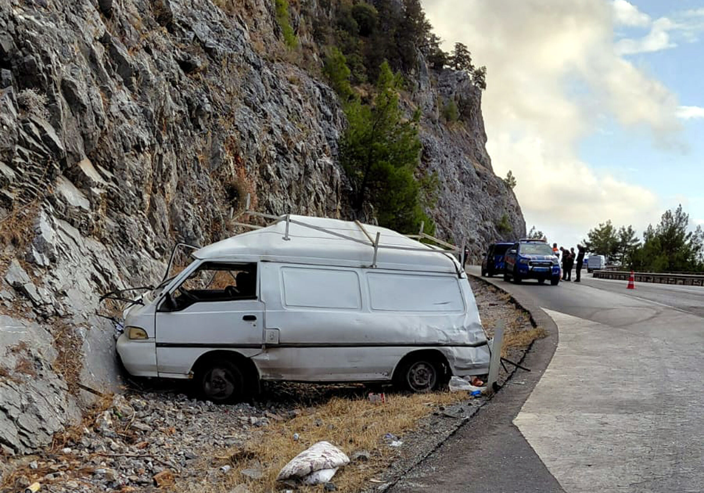 Akseki'de minibüsle otobüs çarpıştı: 1 ölü, 1 yaralı - Güncel Antalya