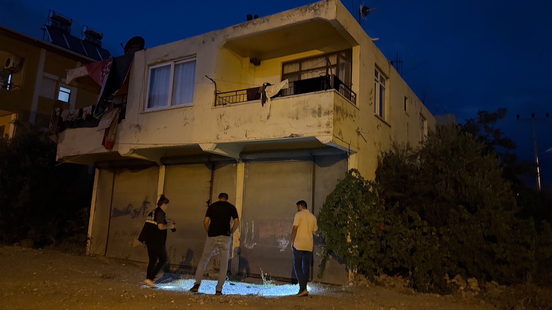 Antalyadabalkondanusenbebekhayatinikaybetti