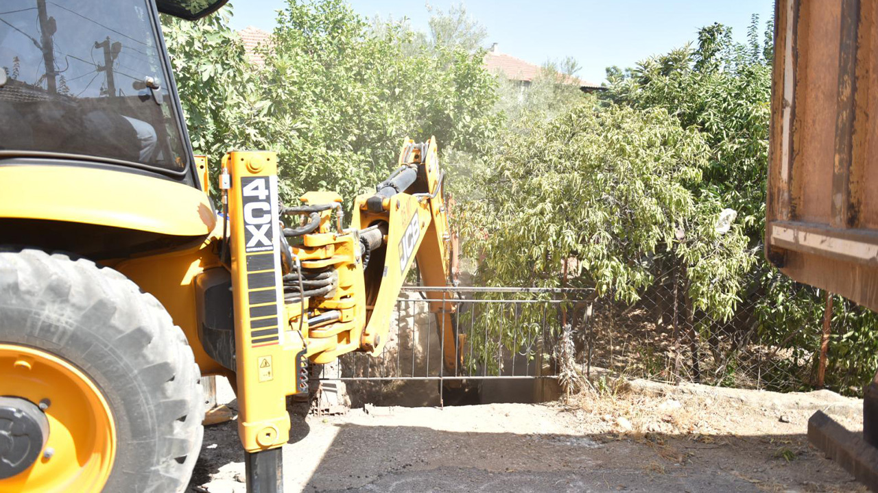 Antalyadaekiplerdereyatagindaisbasinda