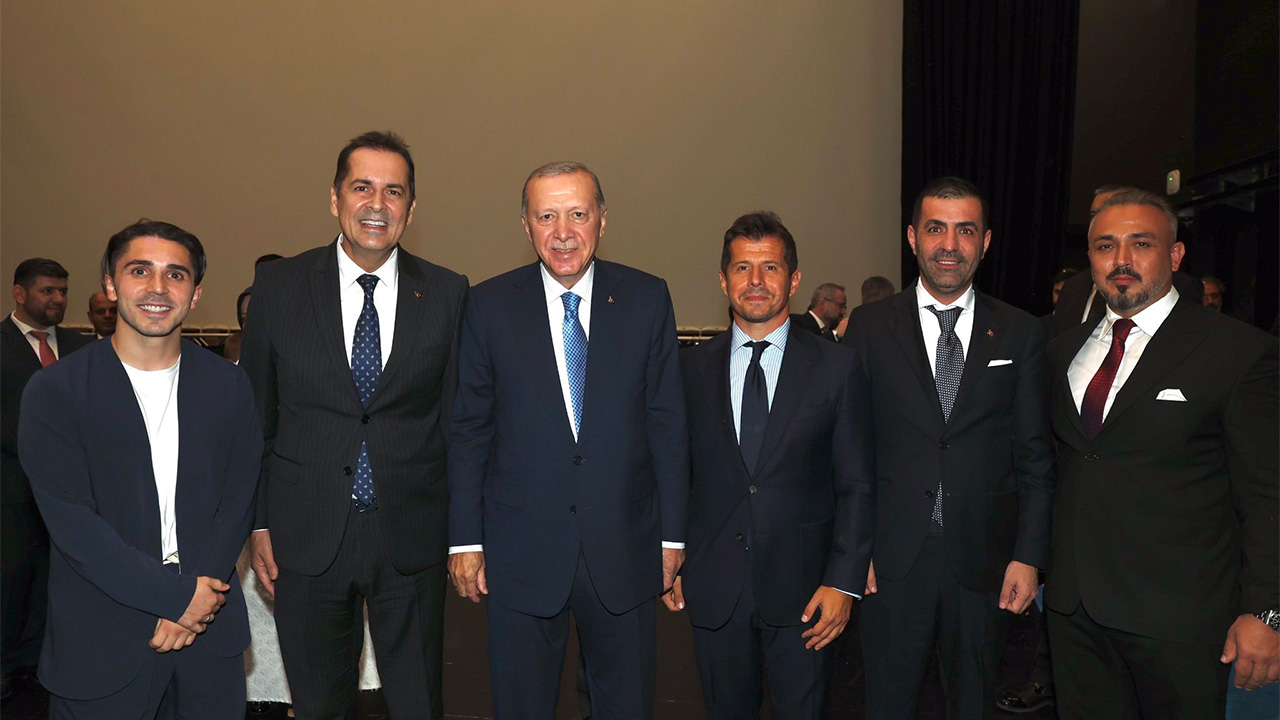 Antalyasporyonetimicumhurbaskanierdoganilebirarayageldi