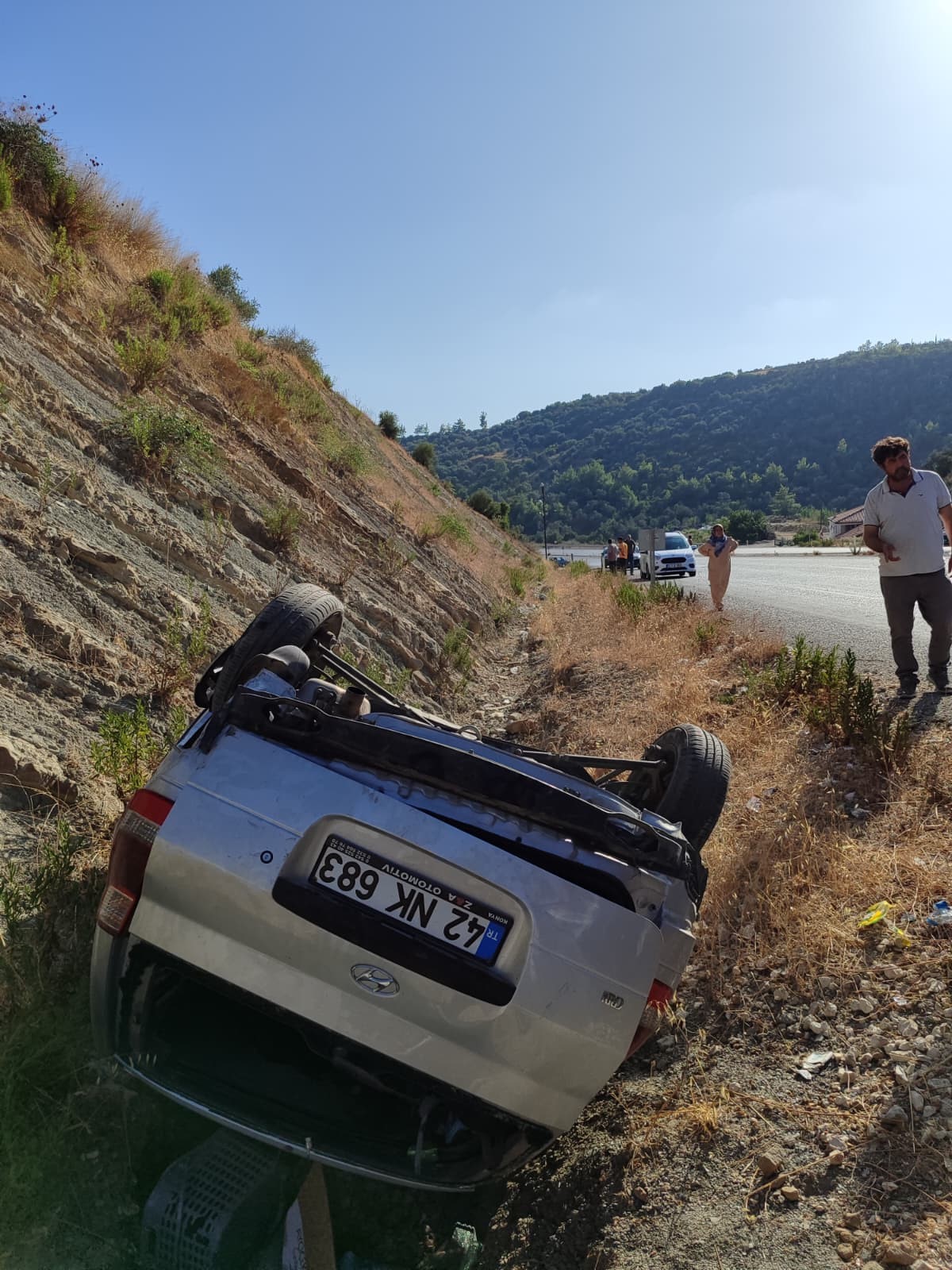 Aracsarampoledevrildi3Kisiyaralandi