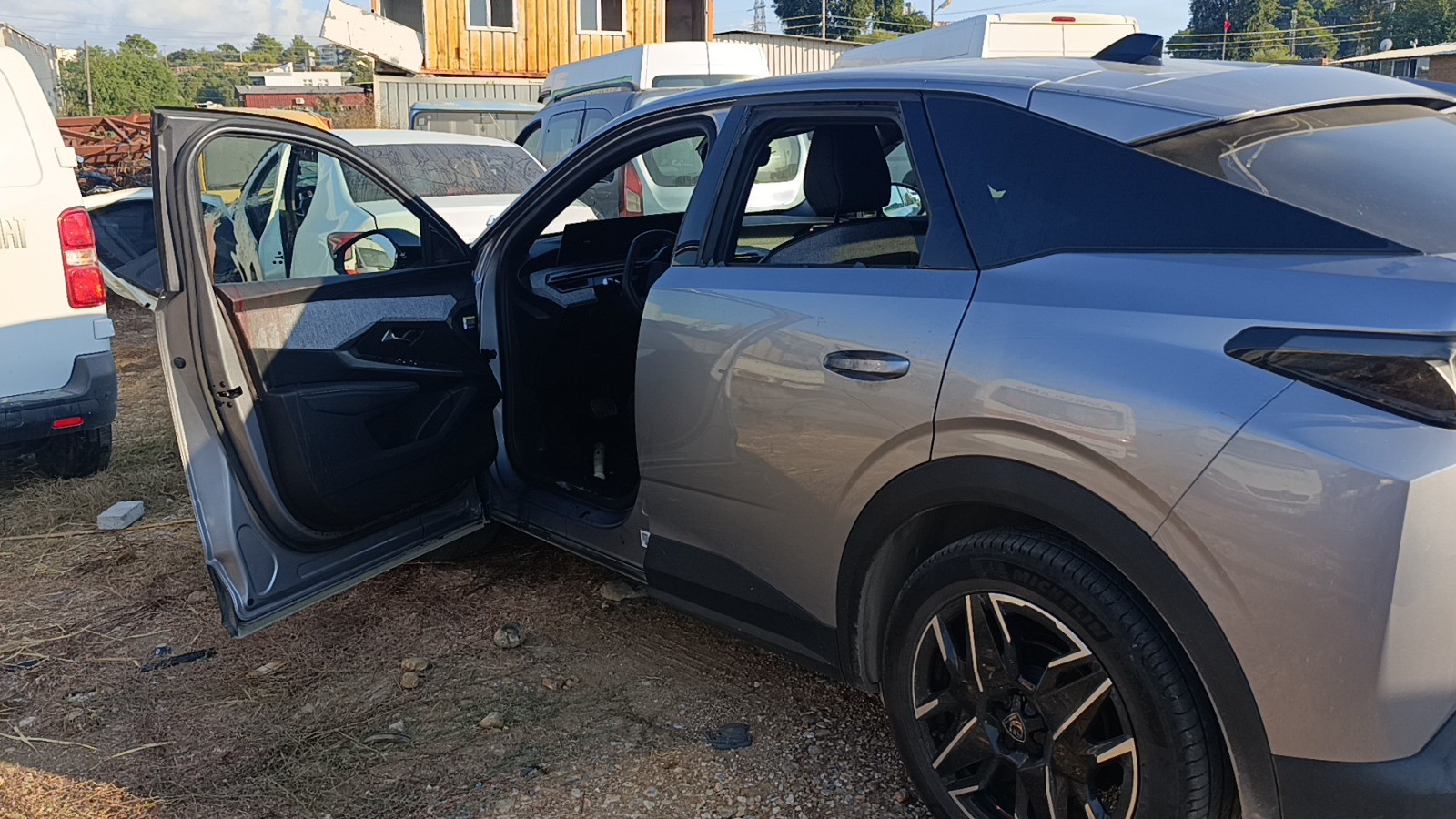 Basindanvurulduarkadasinakotuyumdedi