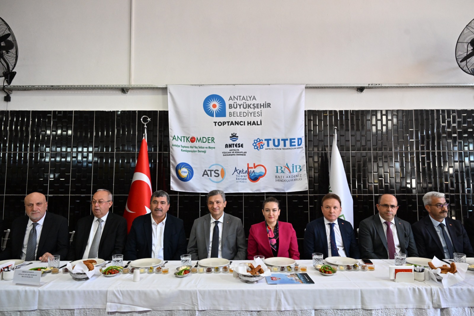 Buyuksehirdenureticileredestek