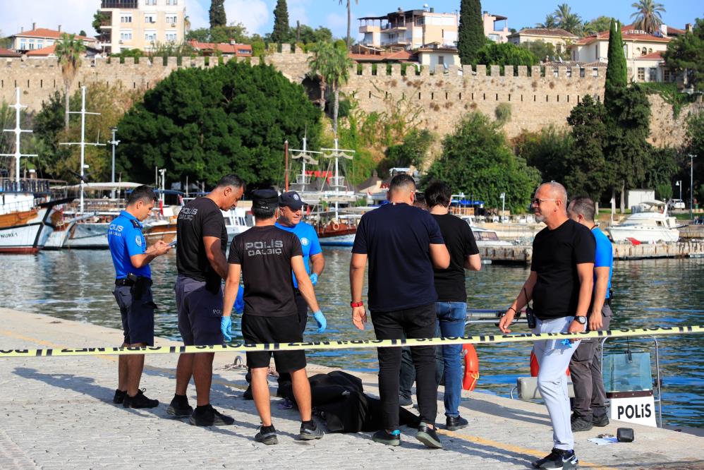 Cezaevindenizinlicikansahisantalyadaolubulundu