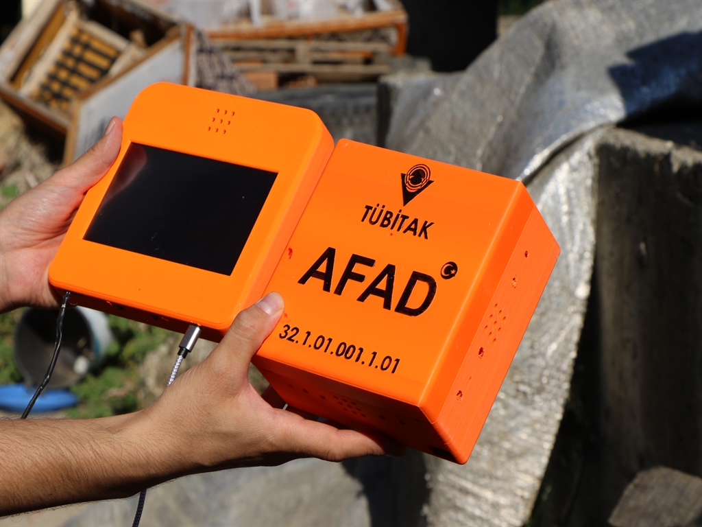 Depremdehayatkurtaracakcihaz